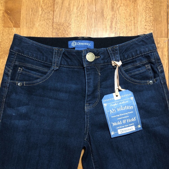 Democracy New “Ab"solution Indigo Bermuda Short 2P - Picture 4 of 15